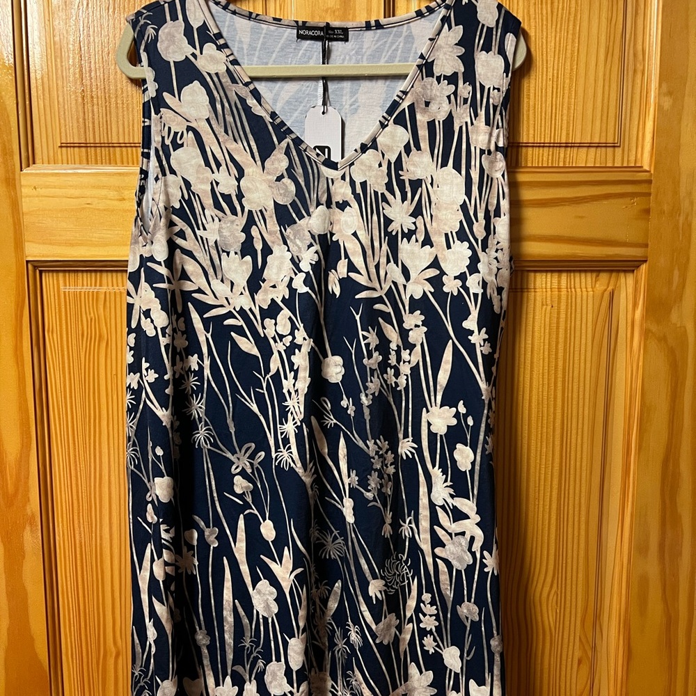 NWT Noracora woman’s dress
